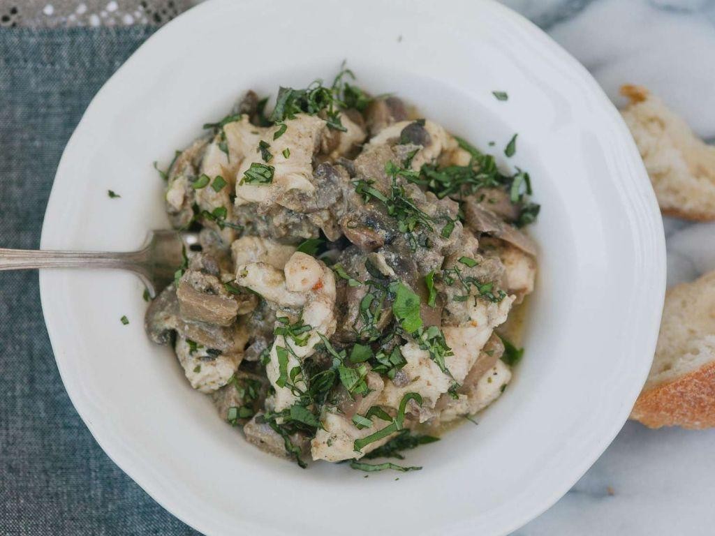 Slow Cooker Chicken and Mushroom Stew