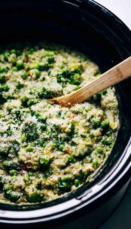 Slow Cooker Chicken and Quinoa