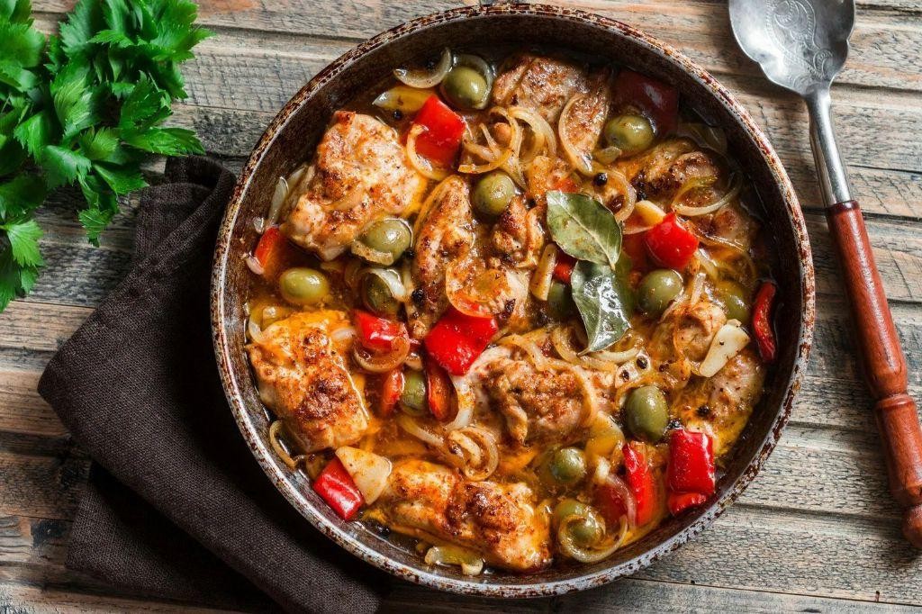 Slow Cooker Italian Chicken Thighs with Olives