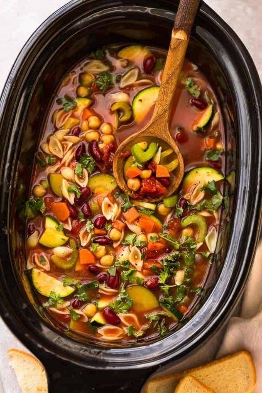 Slow Cooker Minestrone Soup