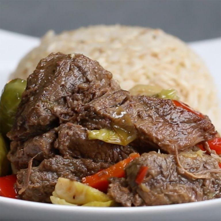 Slow Cooker Sirloin Steak with Vegetables