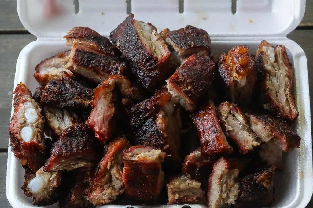 Smoked Rib Tips with Applewood