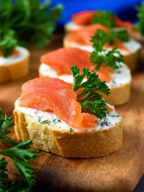 Smoked Salmon and Cream Cheese Sparkling Sandwich