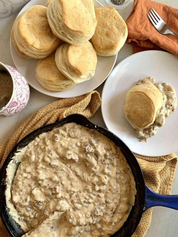 Southern Biscuits with Sawmill Gravy