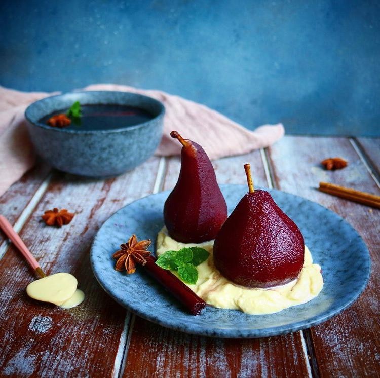 Spiced Sweet Wine Poached Pears