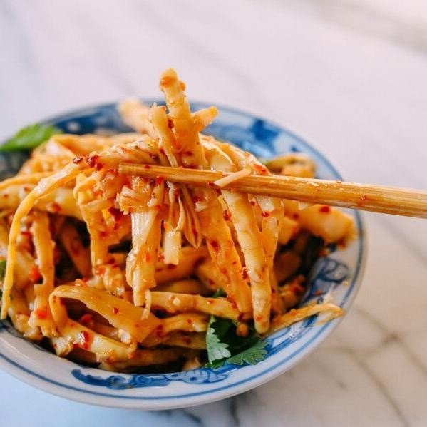 Spicy Bamboo Shoot Salad