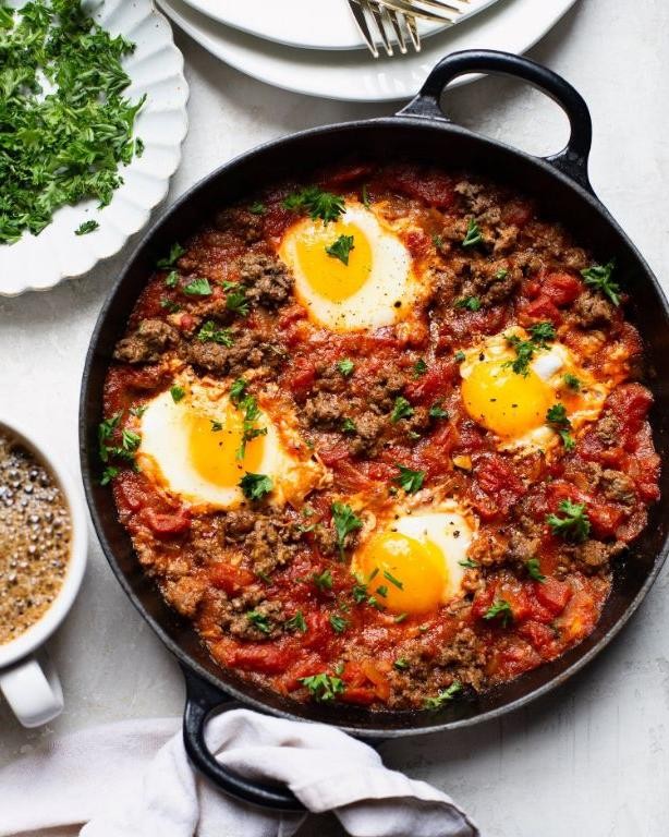 Spicy Beef and Tomato Shakshuka