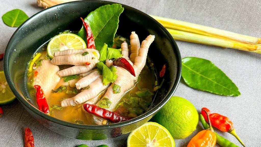 Spicy Chicken Feet Soup