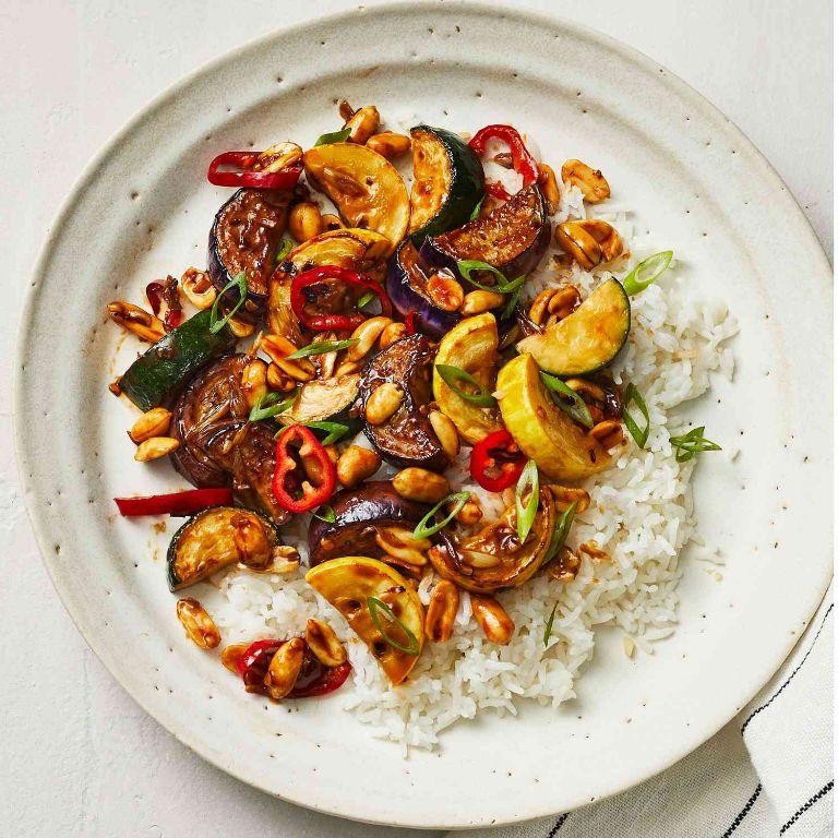 Spicy Zucchini and Rice Stir Fry