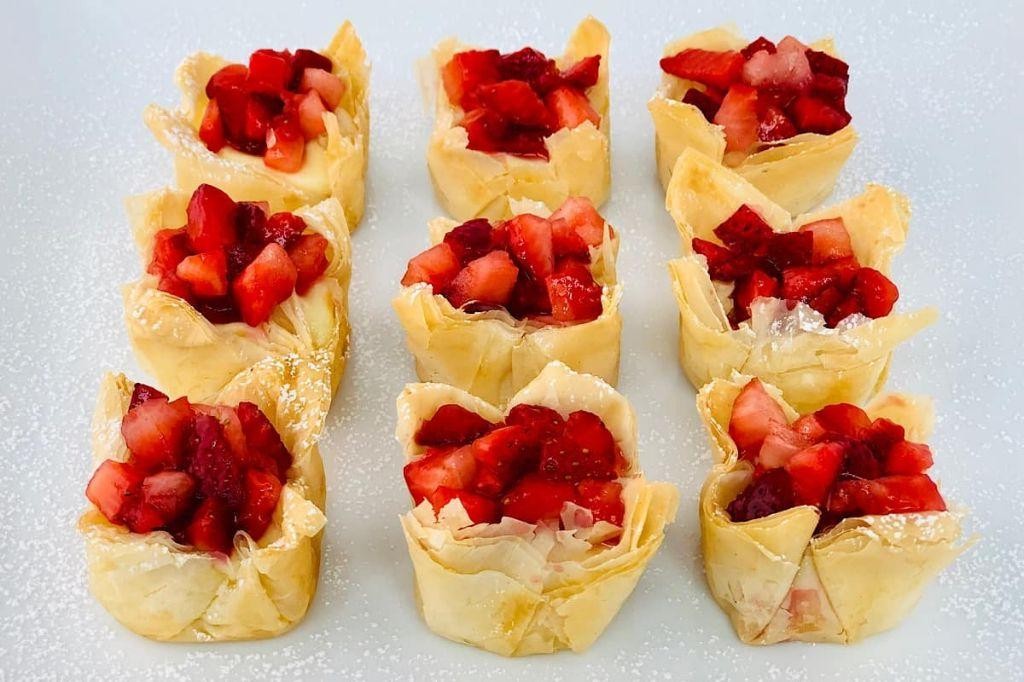 Strawberry Cheesecake Phyllo Shells