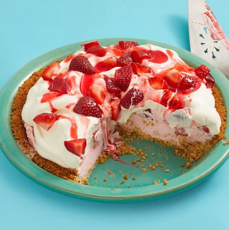 Strawberry Ice Cream Pie