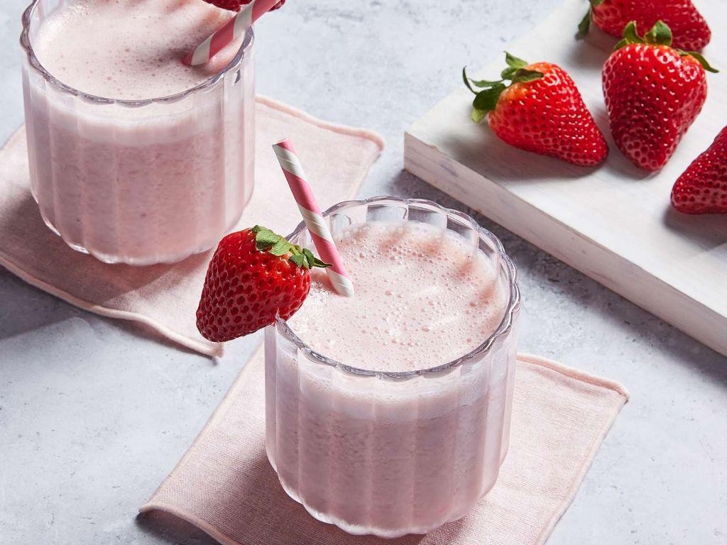 Strawberry Milk Smoothie