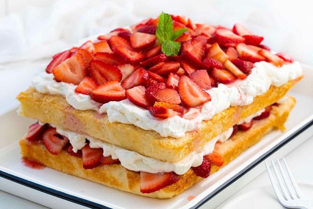 Strawberry Shortcake Sheet Cake