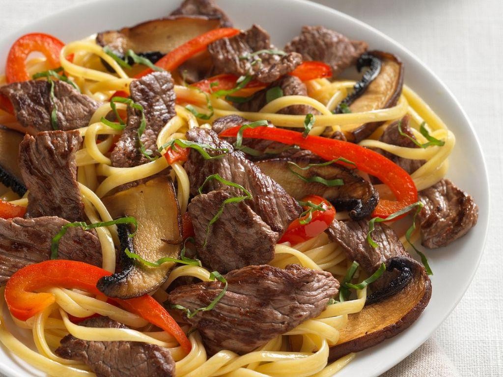 Thin Sliced Sirloin Tip Steak Pasta