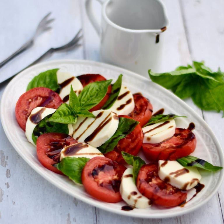 Tomato and Mozzarella Salad with Basil