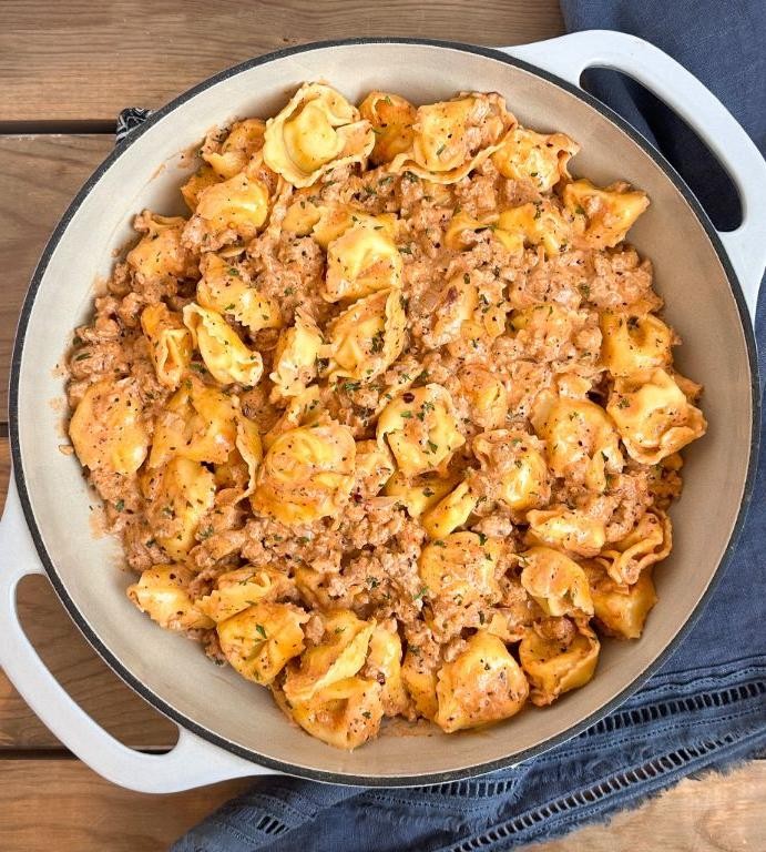 Tortellini with Ground Beef and Tomato Cream Sauce