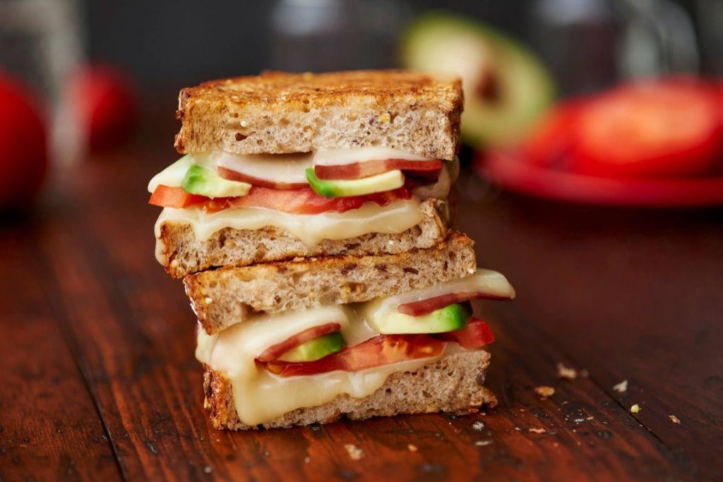 Turkey Bacon and Tomato Grilled Cheese