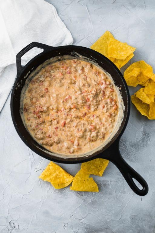 Turkey Chili Queso Dip