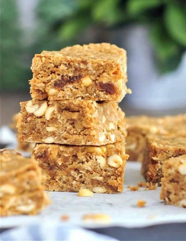 Vegan Peanut Butter Energy Bars