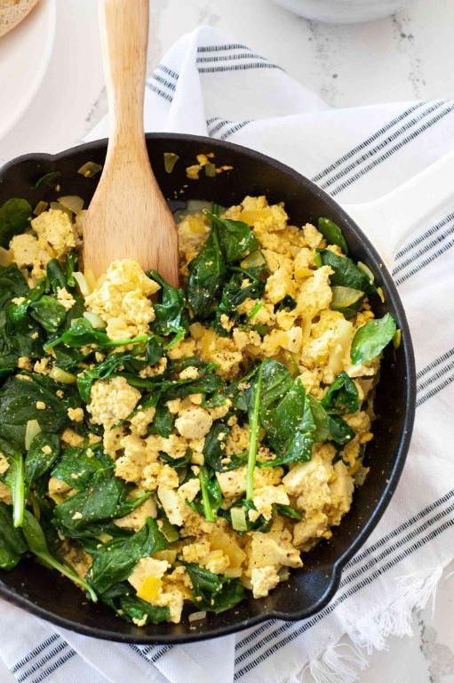 Vegan Spinach and Tofu Scramble