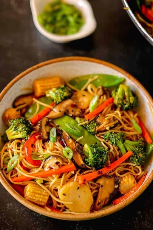Vegetable Lo Mein with Sweet Corn