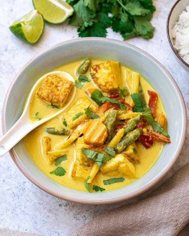 Vegetable Yellow Curry with Coconut Milk