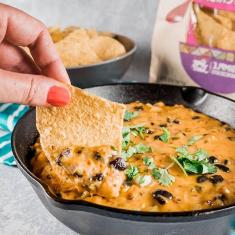 Vegetarian Chili Queso Dip