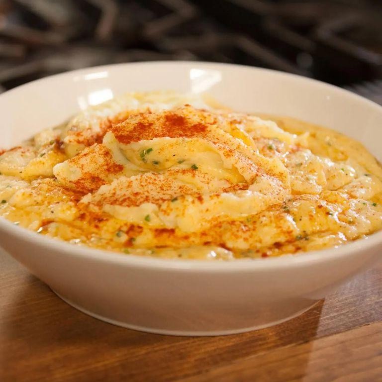 Wasabi Mashed Potatoes with Smoked Paprika