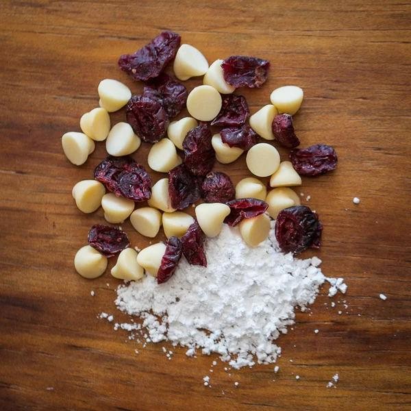 White Chocolate Cranberry Dip