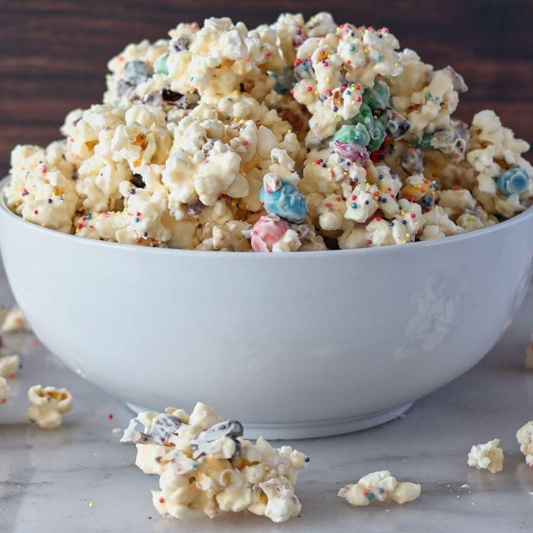 White Chocolate Popcorn