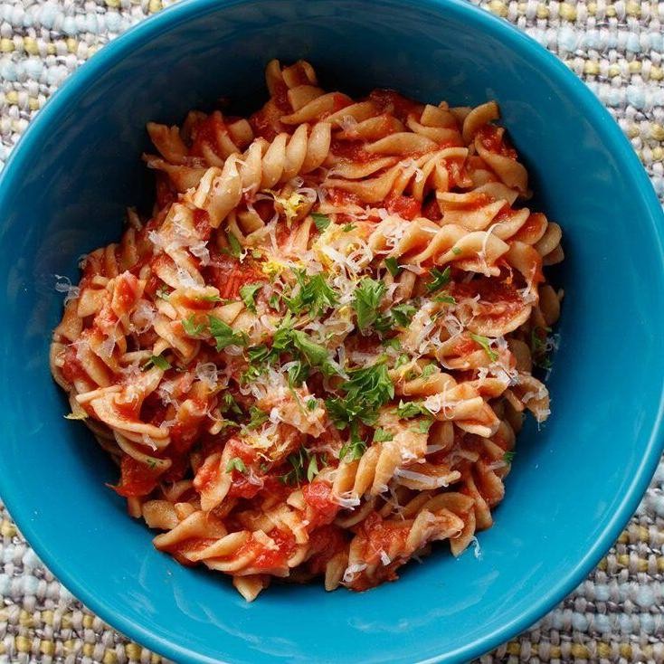 Whole Grain Pasta with Tomato Sauce