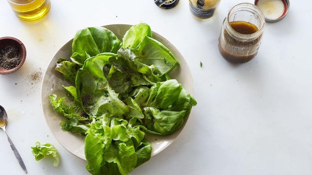 Worcestershire Sauce and Balsamic Vinegar Salad Dressing