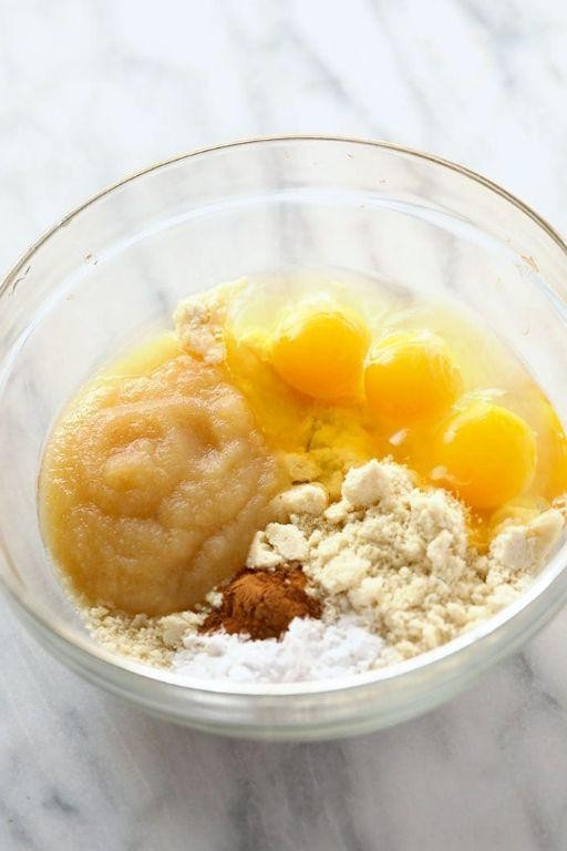 Almond Flour Applesauce Pancakes