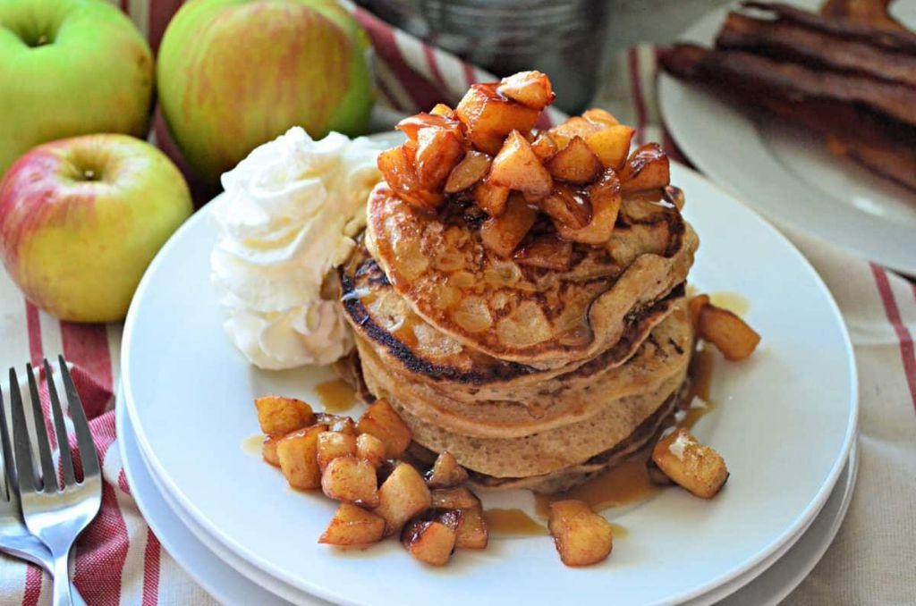 Apple Cinnamon Buttermilk Pancakes