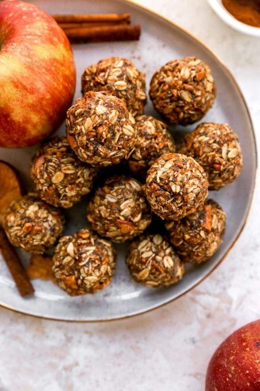Apple Cinnamon Energy Bites