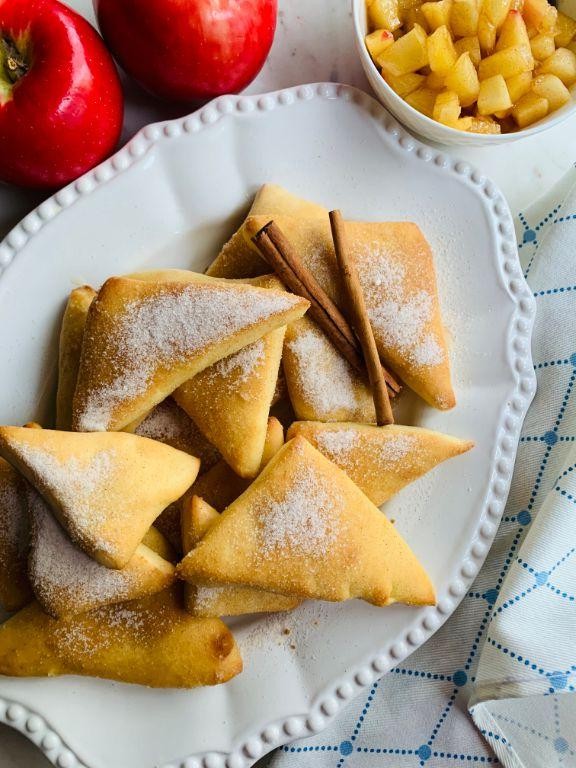 Apple Cinnamon Sopapillas
