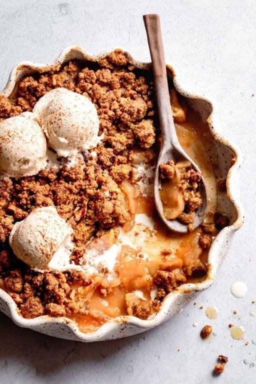 Apple Cobbler with Almond Flour