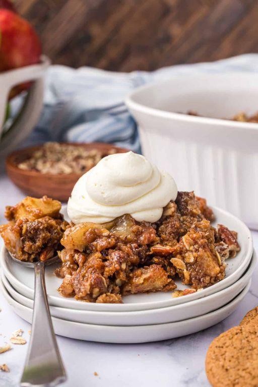 Apple Cobbler with Ginger Snap Crust
