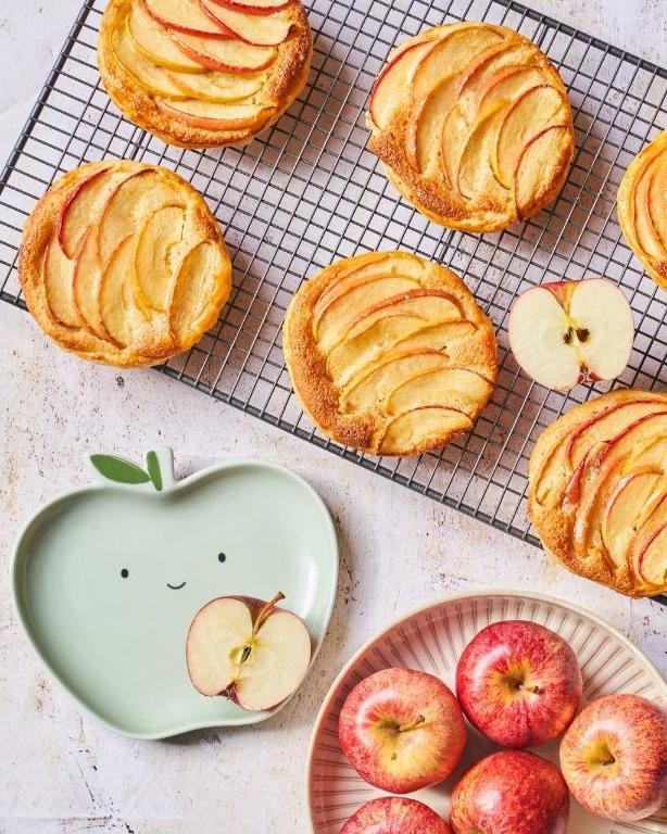 Apple and Almond Puff Pastry Tart