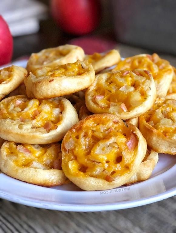 Apple and Cheddar Pinwheels