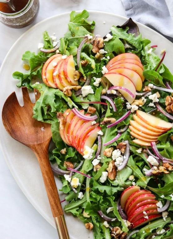 Apple and Walnut Salad with Honey Vinaigrette