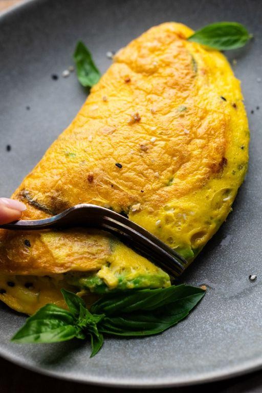 Avocado and Spinach Omelette