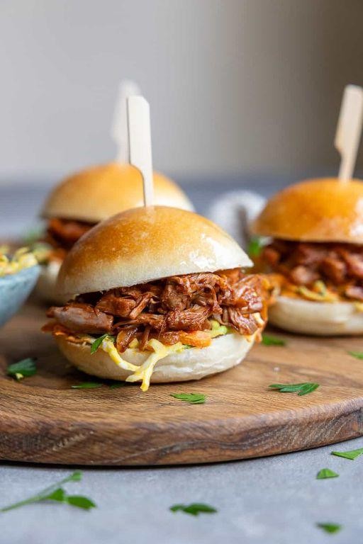 BBQ Jackfruit Sliders
