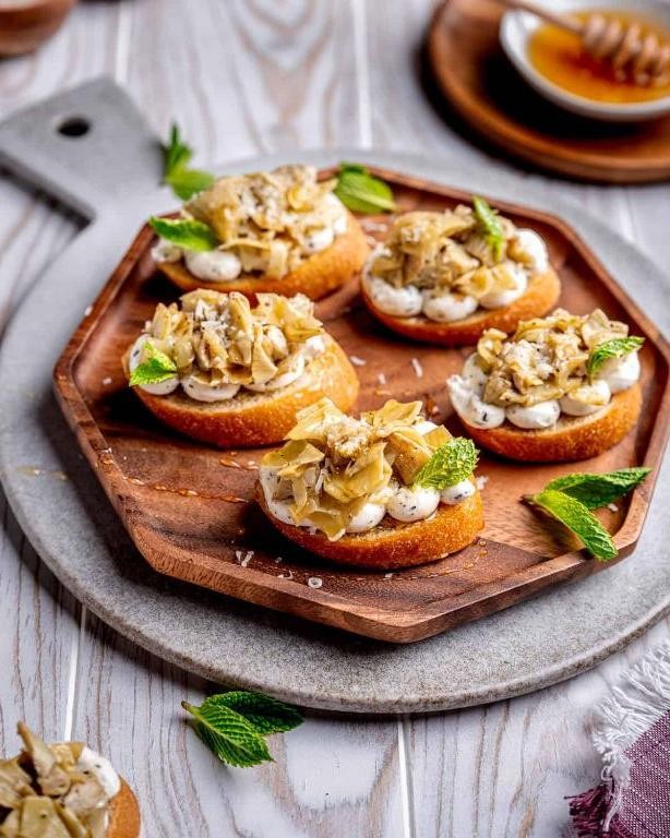 Baby Artichoke Tapenade with Crostini