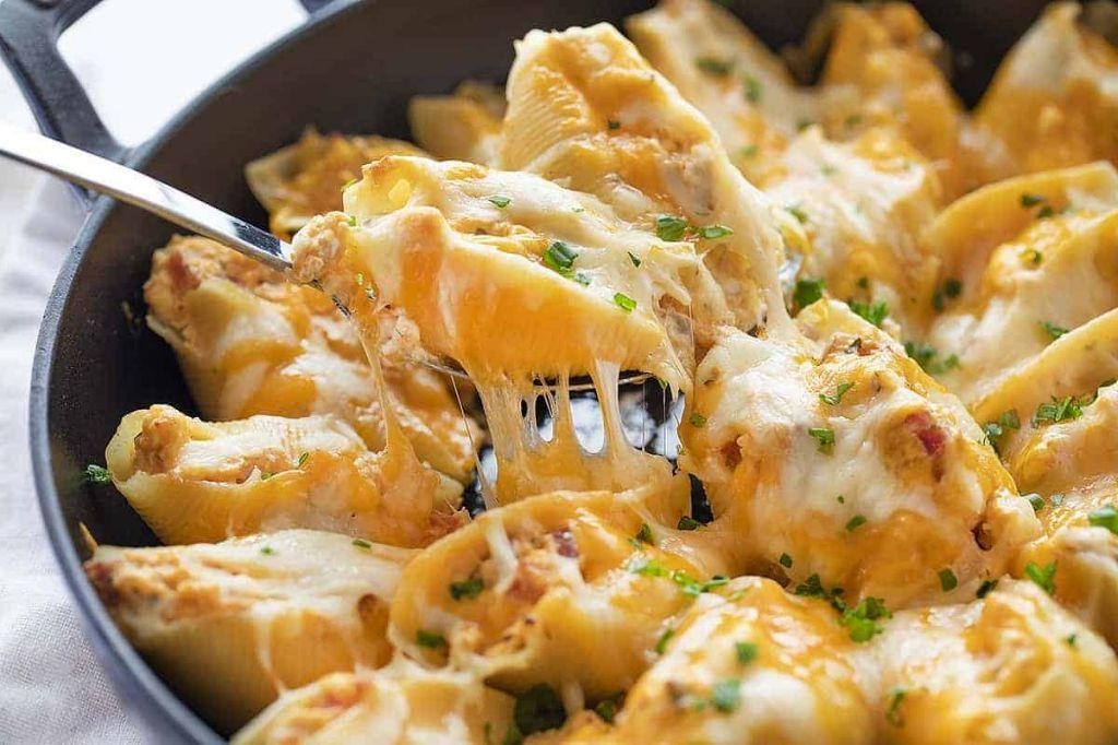Bacon and Cheese Stuffed Shells