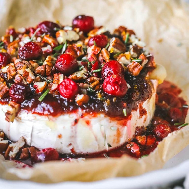 Baked Brie with Cranberries