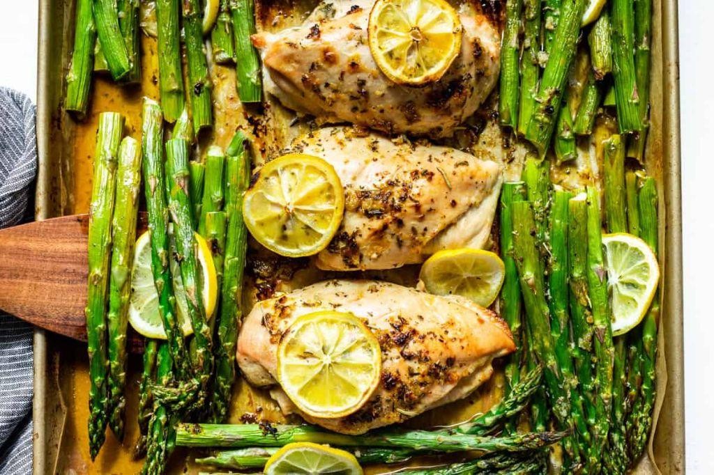 Baked Chicken with Asparagus and Lemon