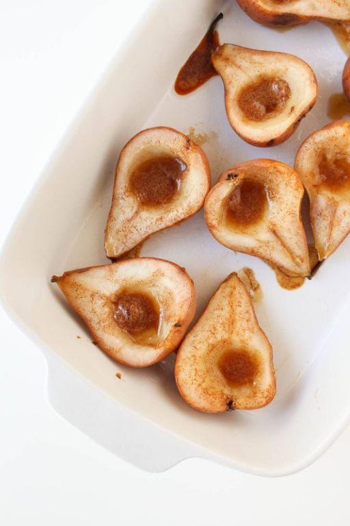 Baked Pears with Honey and Cinnamon
