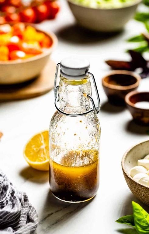 Balsamic Lemon Vinaigrette Dressing