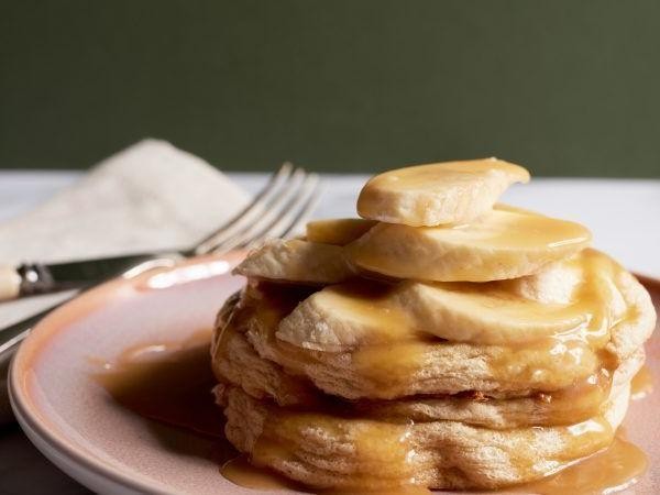 Banana Caramel Souffle Pancakes